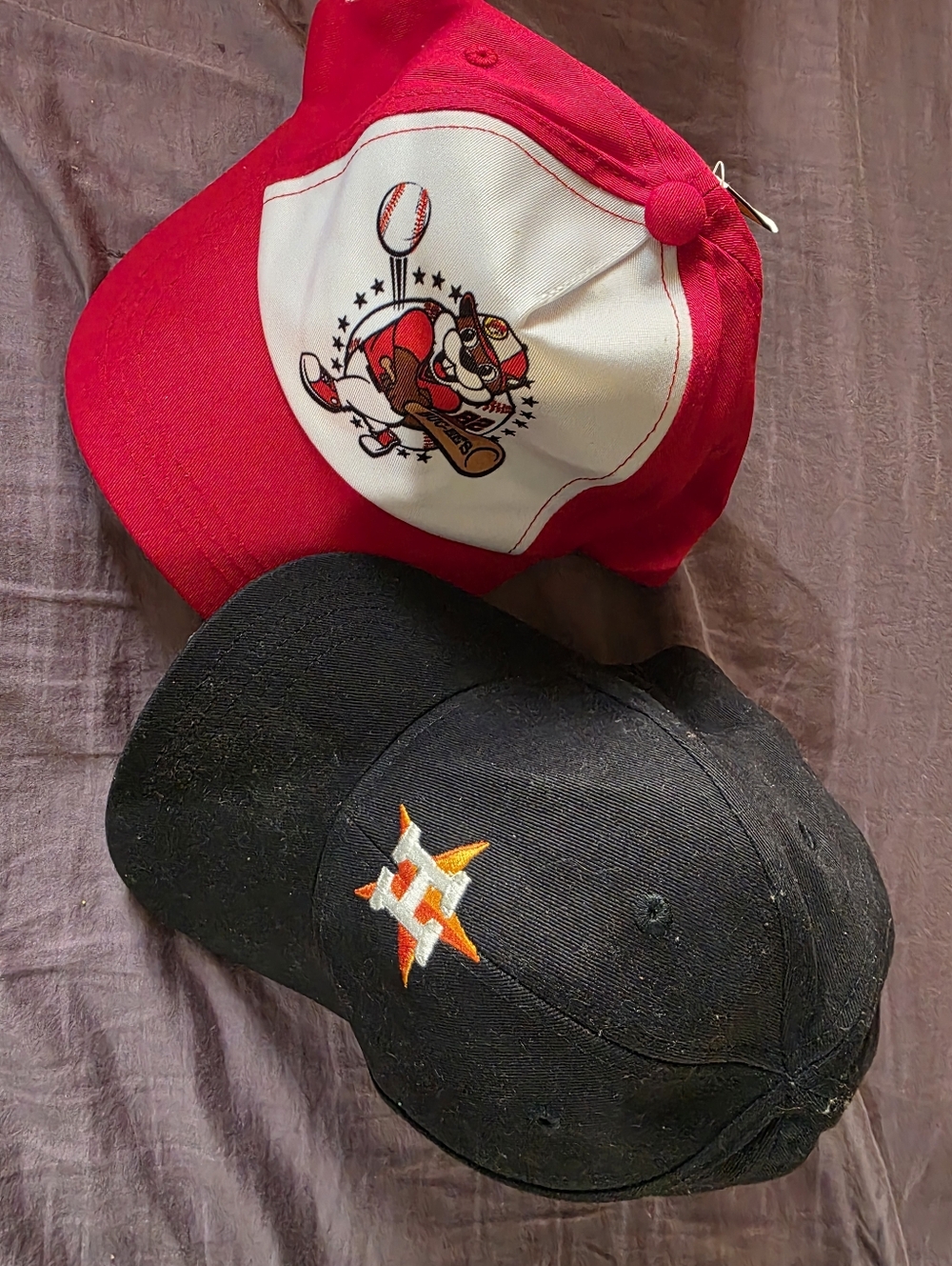 Red Bucces and Black Astros  Kids Baseball Caps – Red/Black